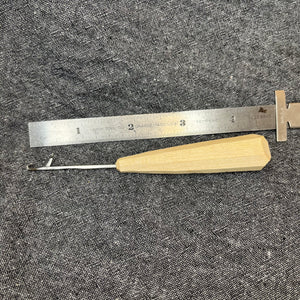 Wooden Handled Ladder Darner Hook (1pc)